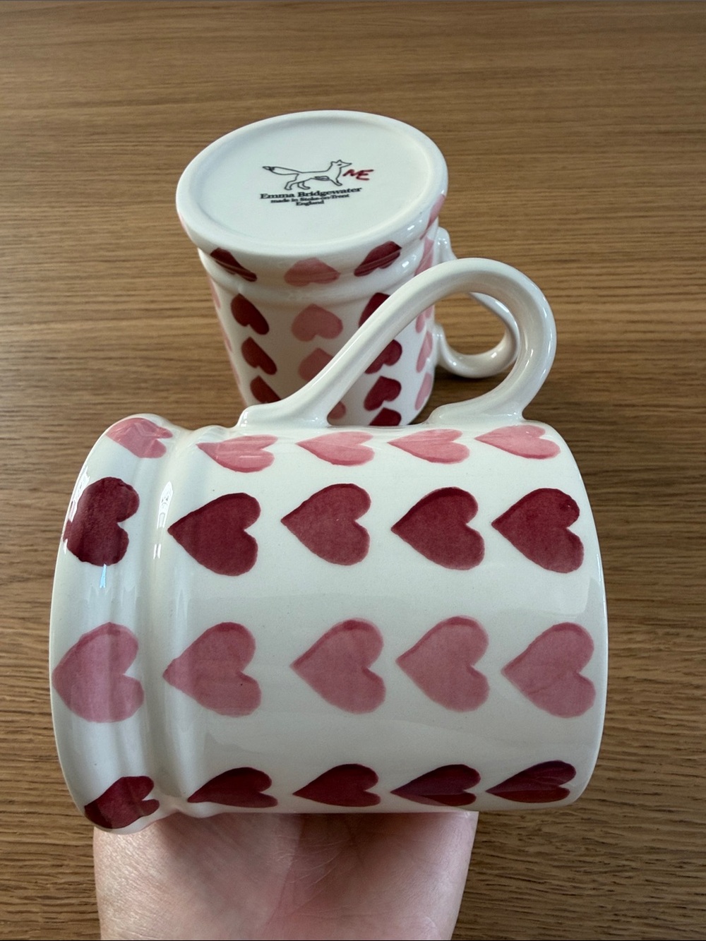 Emma Bridgewater Heart Mugs- Set of 2 - Picture 4 of 4